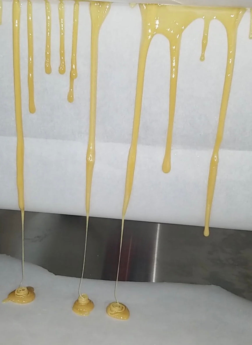 Solventless vs. Solvent Extraction: Understanding Cannabis Concentrate Production